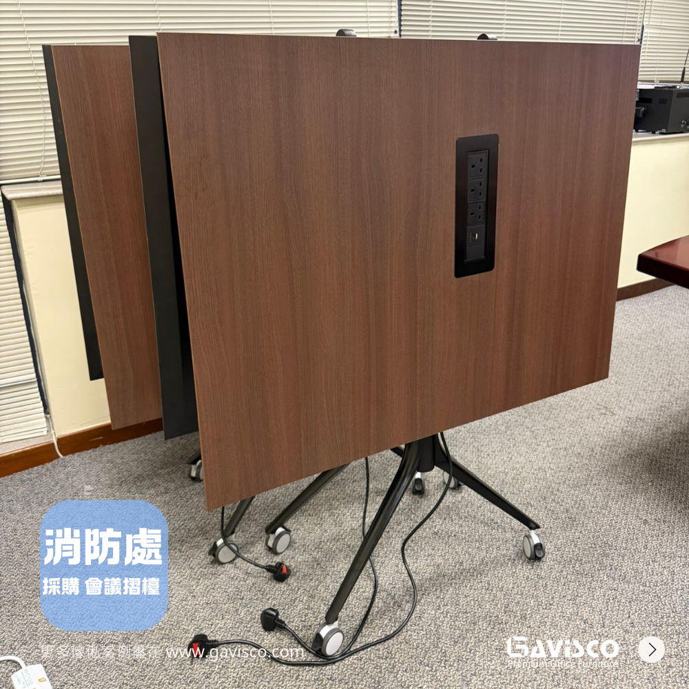 Carl Fold-In-Half Conference Table Showcase