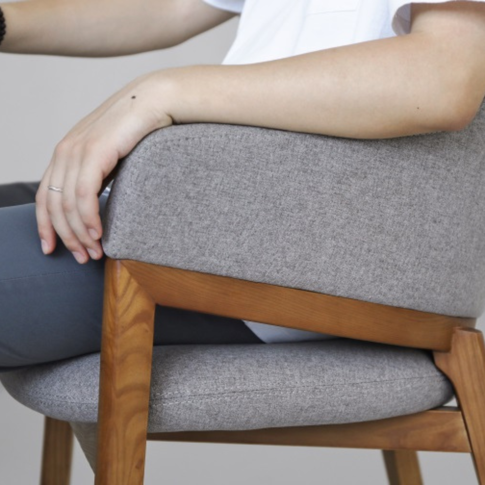 Hug Modern Office Fabric Dining Room Side Chair - Gavisco Premium Office Furniture