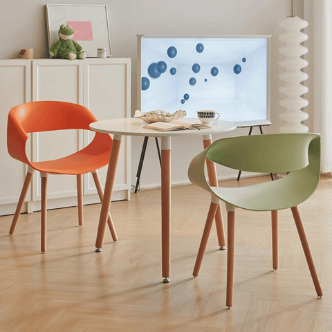 Oro Modern Curved Plastic Dining Chair