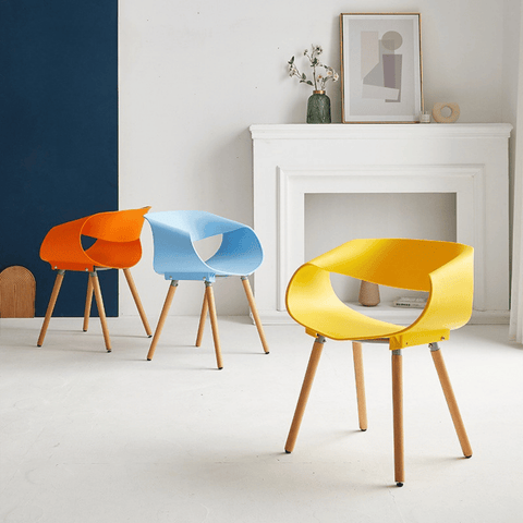 Oro Modern Curved Plastic Dining Chair