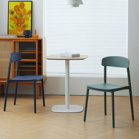 Rigs Stackable Plastic Chair