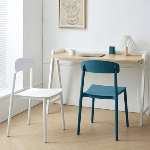 Rigs Stackable Plastic Chair